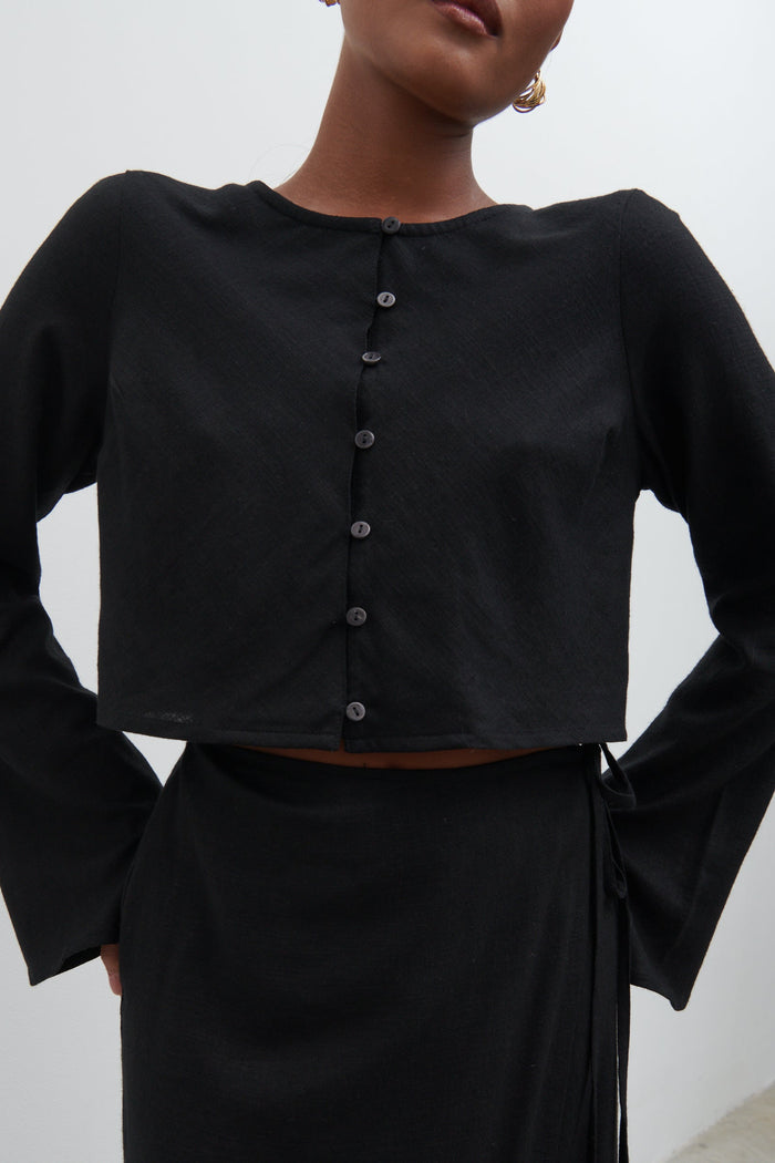 Elle Is 5'3" & Wears Size UK 8|Abigail Button Front Linen Blouse - Black