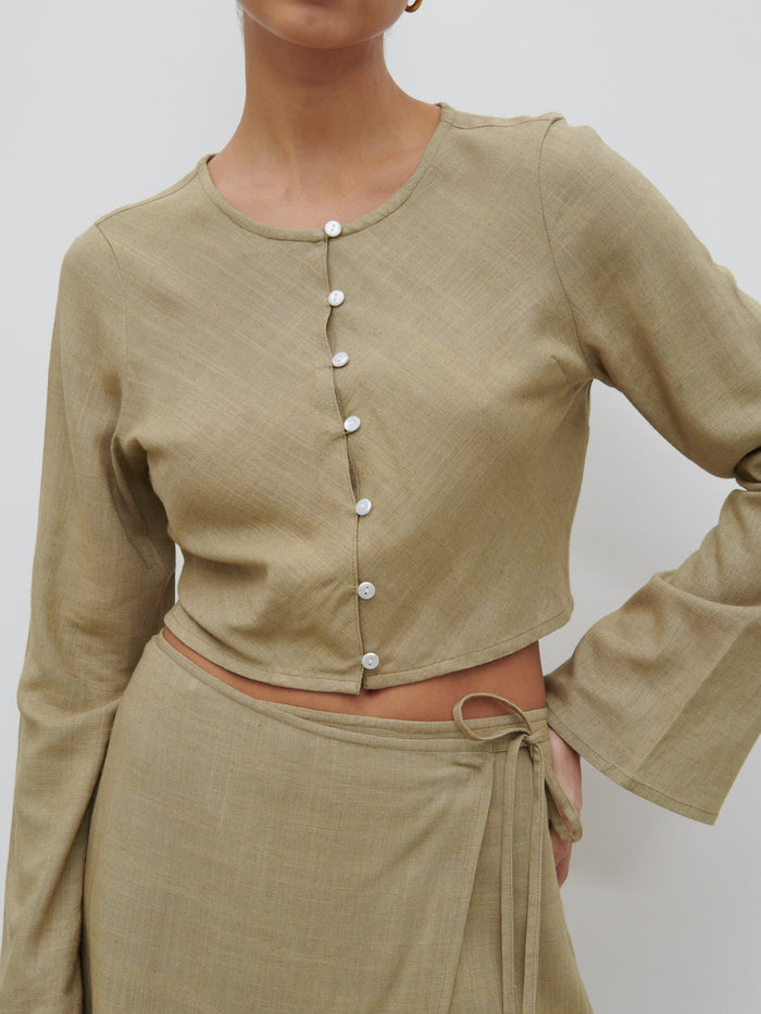 Lygia Is 5'9" & Wears Size UK 8|Abigail Button Front Linen Blouse - Olive