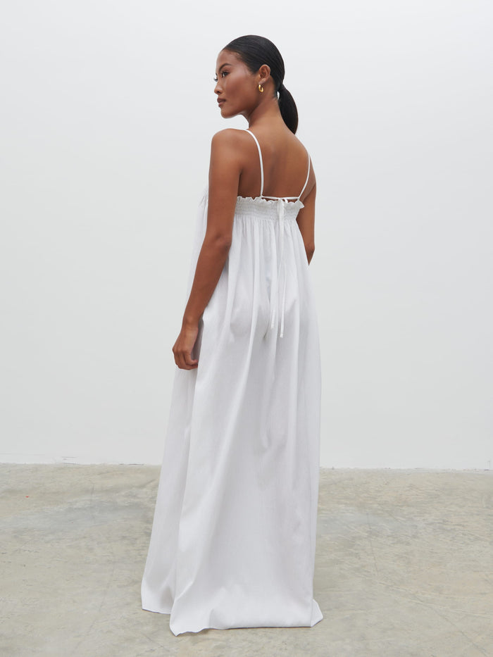 Elle Is 5'3" & Wears Size UK 8|Ada Maxi Dress - White