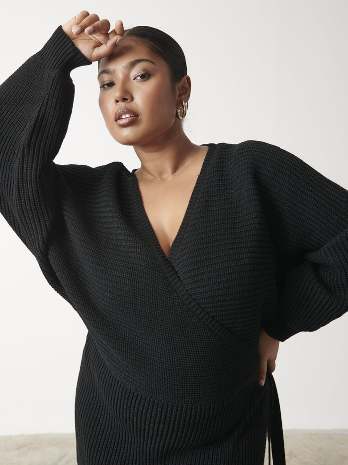 Kaffya Is 5'7" & Wears Size UK L|Aidan Cosy Wrap Dress Curve - Black