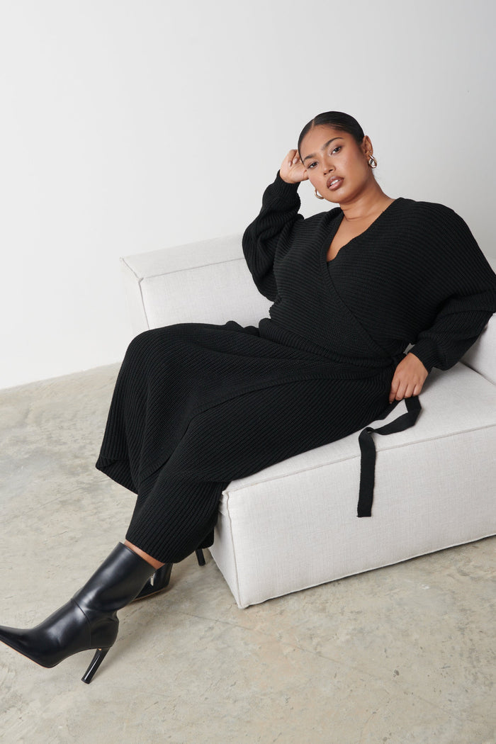 Kaffya Is 5'7" & Wears Size UK L|Aidan Cosy Wrap Dress Curve - Black