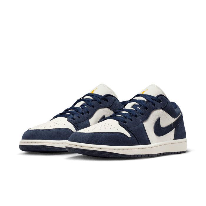 Air Jordan 1 Low SE 'Obsidian'