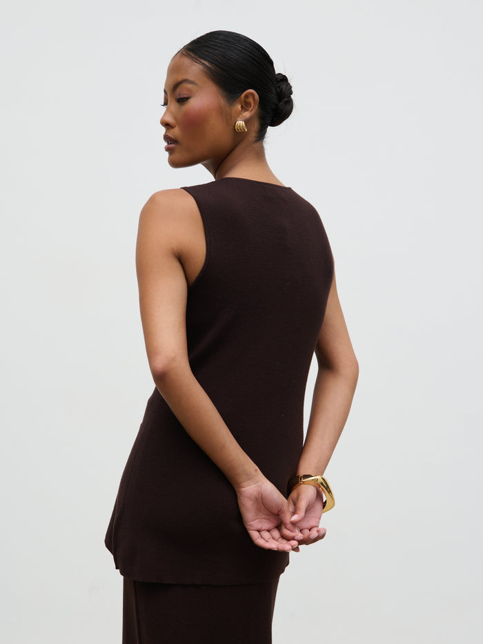Elle Is 5'3" & Wears Size UK XS|Alba Knit Waistcoat - Chocolate