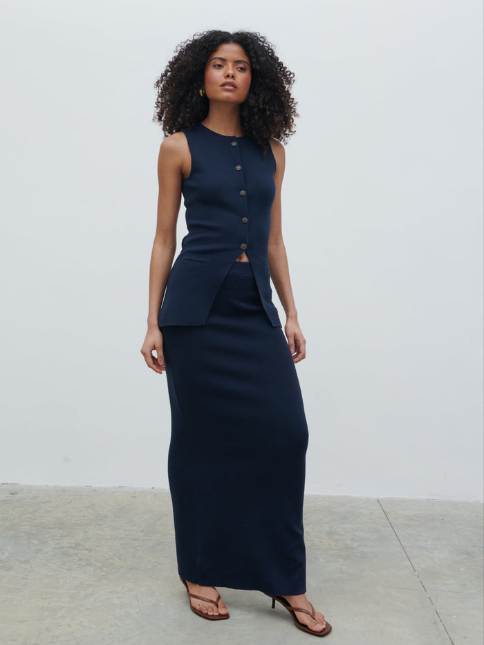 Graziela Is 5'9.5" & Wears Size UK S|Alba Knit Waistcoat - Navy