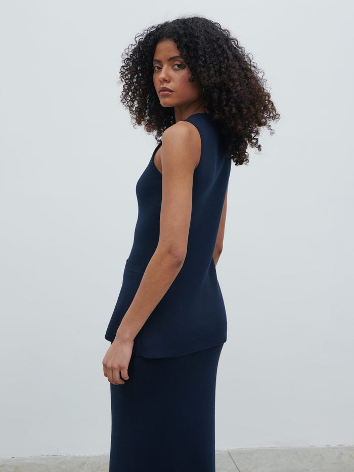 Graziela Is 5'9.5" & Wears Size UK S|Alba Knit Waistcoat - Navy