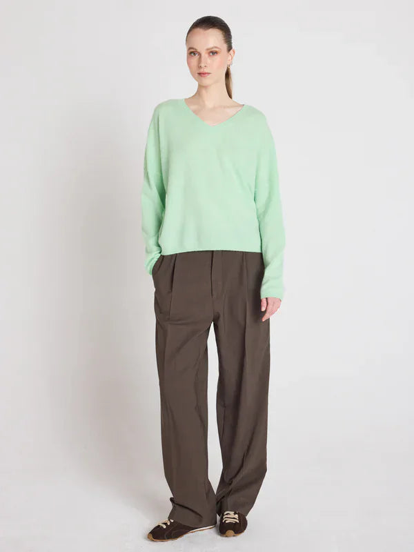 Sweater Absolut Cashmere Alicia V Neck Sweater Pastel Green M / Pastel Green Apoella