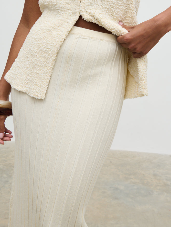 Elle Is 5'3" & Wears Size UK XS|Alma Pleated Knit Maxi Skirt - Cream