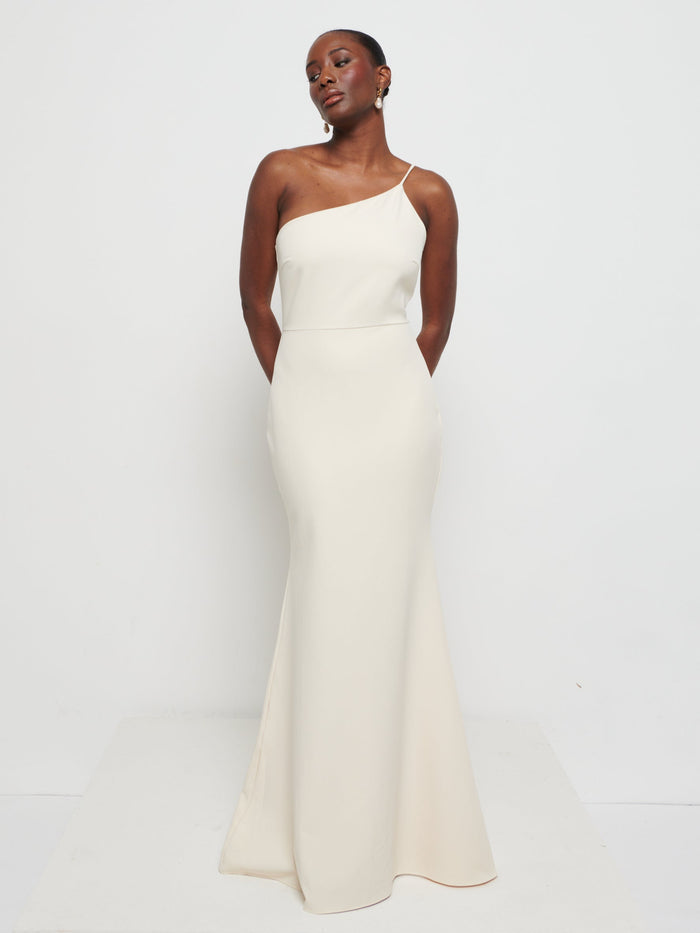 Aurelia is 5'9" & Wears Size UK 8|Amelia Crepe Maxi Bridesmaid Dress - Champagne