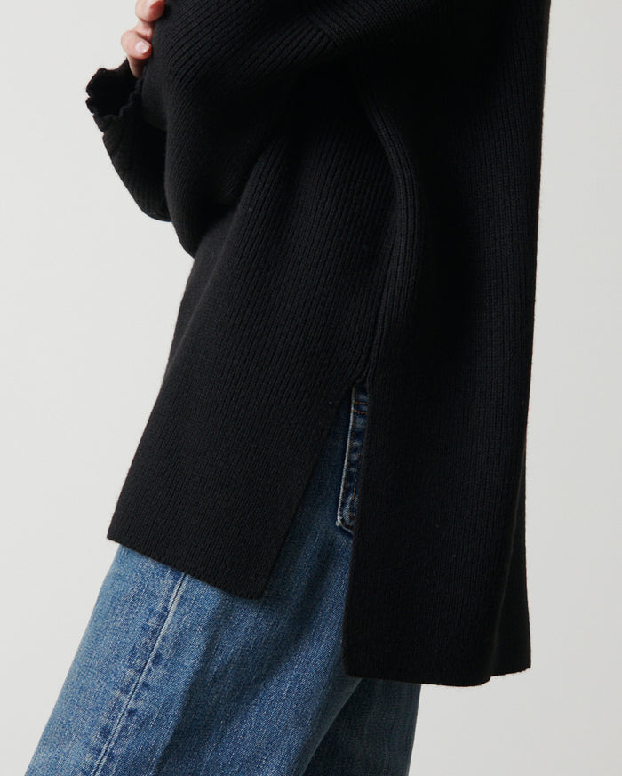 Elissa Is 5'8.5" & Wears Size UK S|Amory Grown Neck Knit Jumper - Black