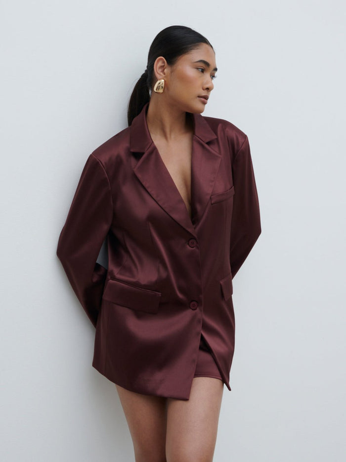 Candy Is 5'6" & Wears Size UK 8|Beck Satin Oversized Dad Blazer - Deep Wine