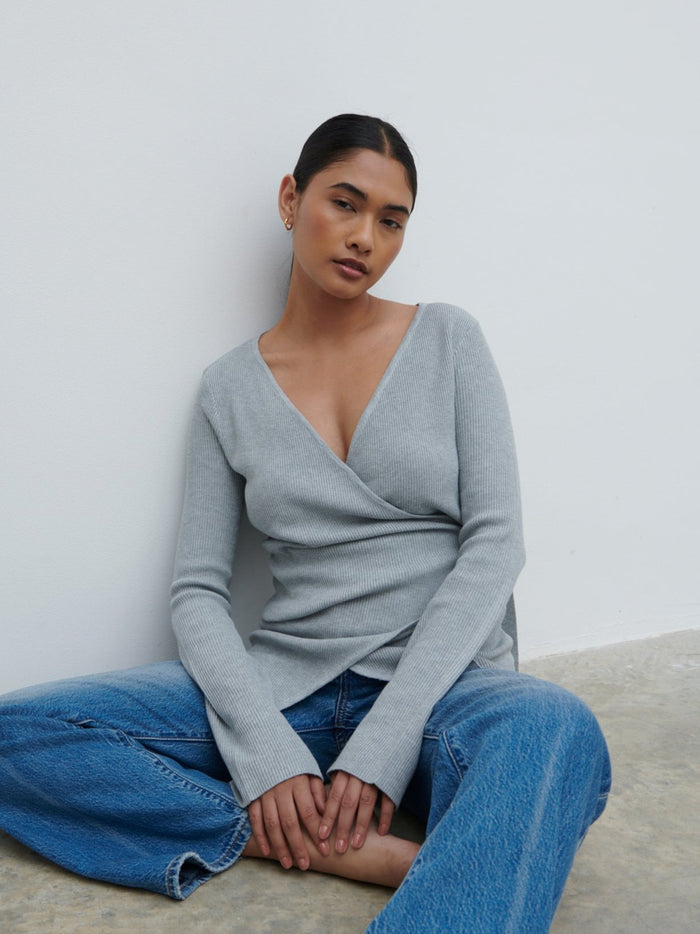 Candy Is 5'6" & Wears Size UK S|Bettie Wrap Knit Cardigan - Grey Marl
