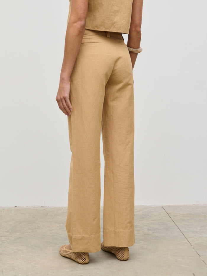 Lygia Is 5'9" & Wears Size UK 8|Blair Linen Trousers - Camel
