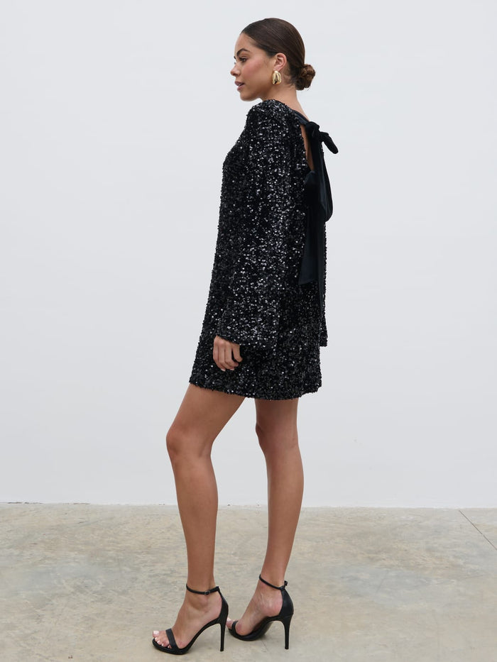 Elissa Is 5'8.5" & Wears Size UK 8|Bow Sequin Shift Dress - Black