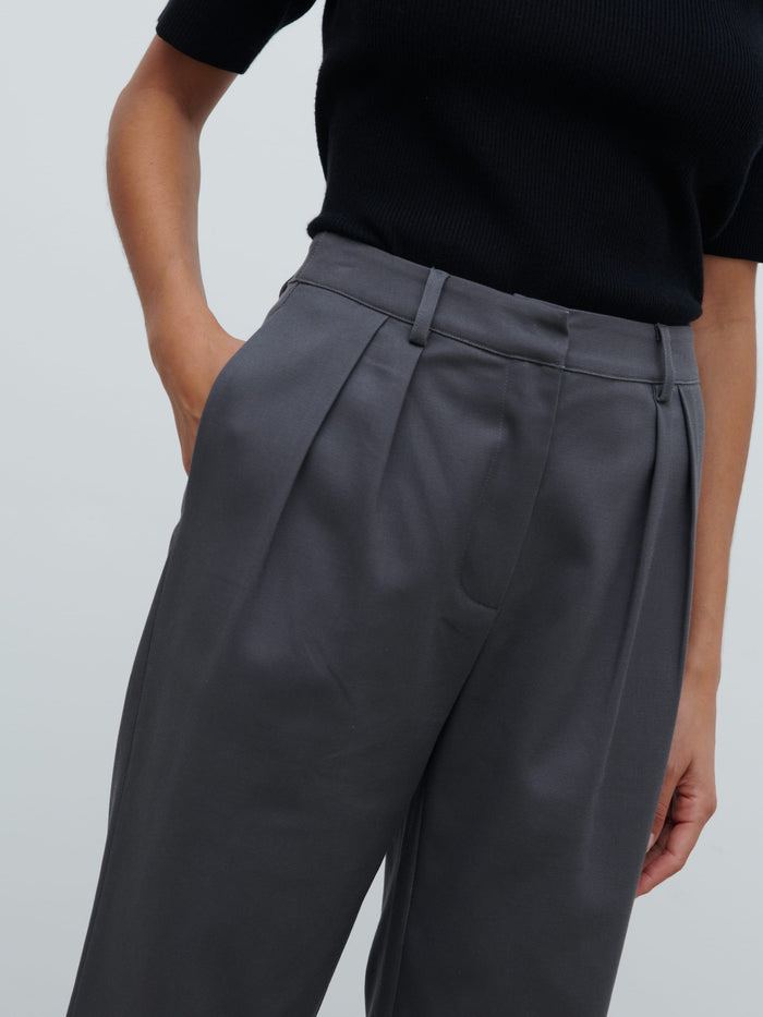 Lygia Is 5'9" & Wears Size UK 8|Brady Front Pleat Trousers - Graphite Grey