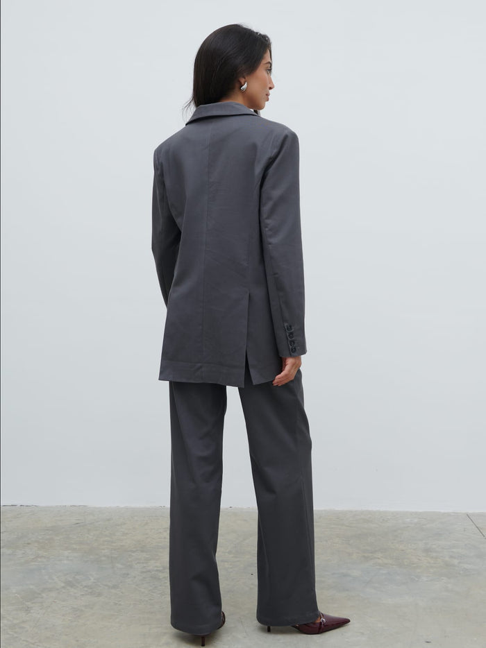 Lygia Is 5'9" & Wears Size UK 8|Brady Oversized Boxy Blazer - Graphite Grey
