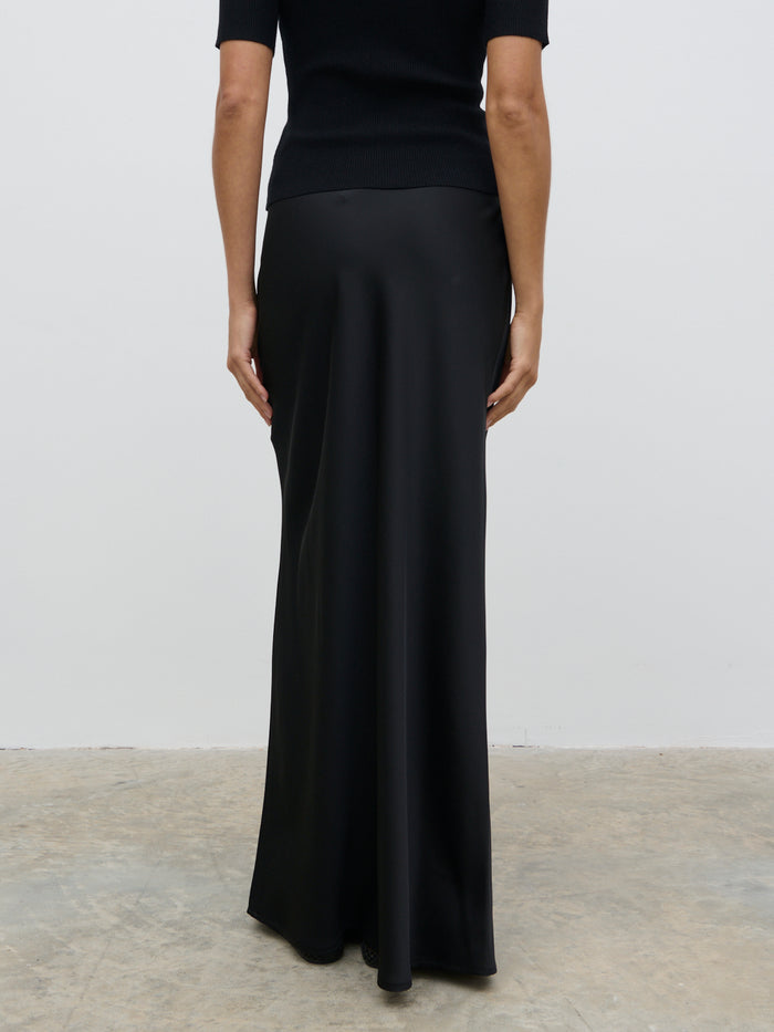 Lygia Is 5'9" & Wears Size UK 6|Breya Maxi Skirt - Black