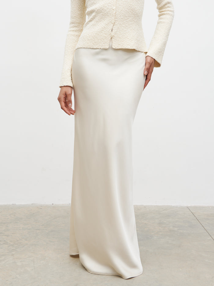 Lana is 5.9.5" & Wears Size UK 8|Breya Maxi Skirt - Oyster