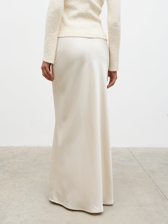 Lana is 5.9.5" & Wears Size UK 8|Breya Maxi Skirt - Oyster