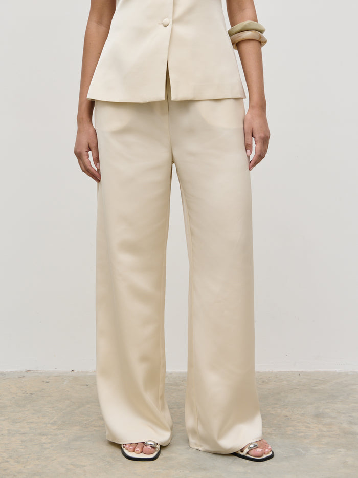 Candy Is 5'6" & Wears Size UK 8|Breya Satin Drawstring Trousers - Cream