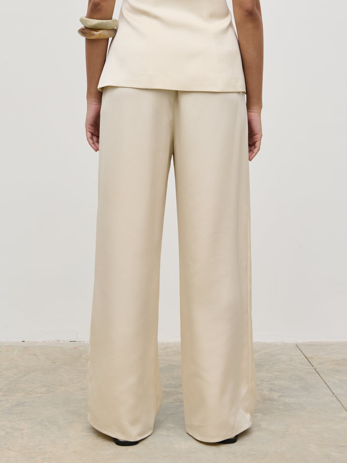 Candy Is 5'6" & Wears Size UK 8|Breya Satin Drawstring Trousers - Cream
