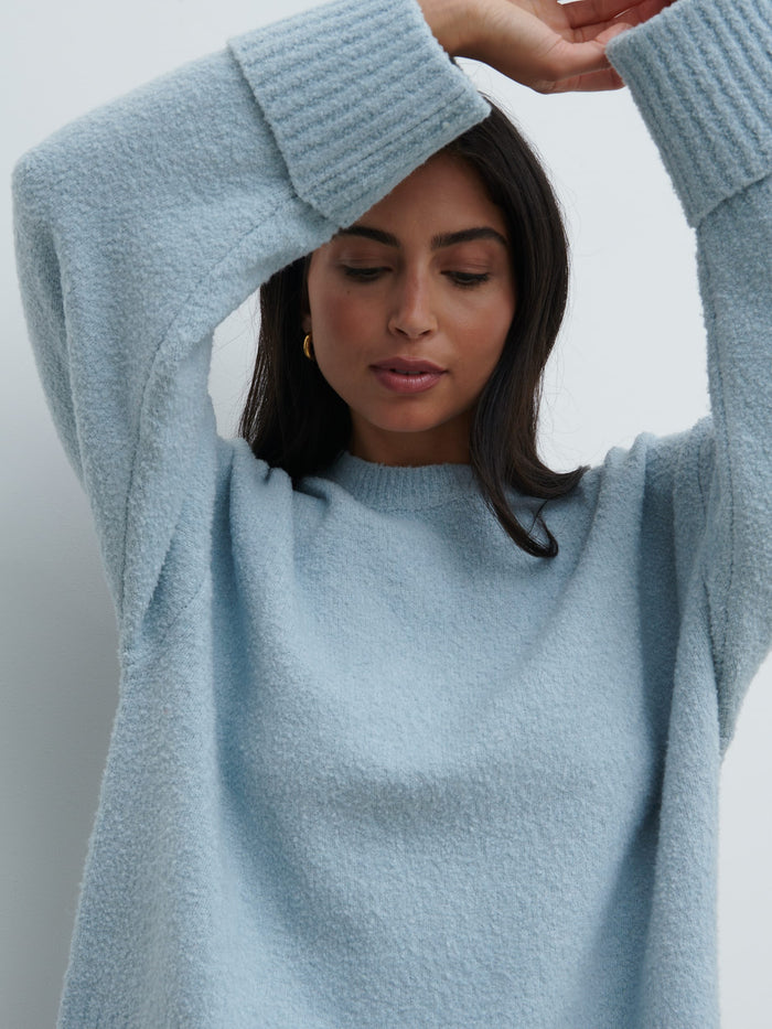 Lygia Is 5'9" & Wears Size UK S|Camille Oversized Borg Knit Jumper - Pale Blue
