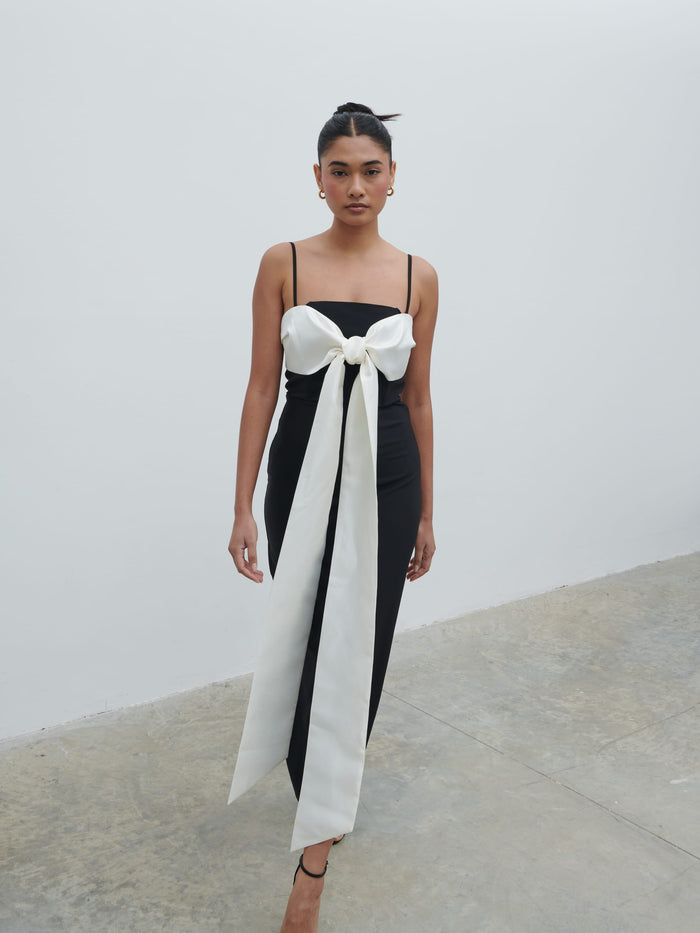 Candy Is 5'6" & Wears Size UK 8|Carena Extreme Bow Midaxi Dress - Black and Cream