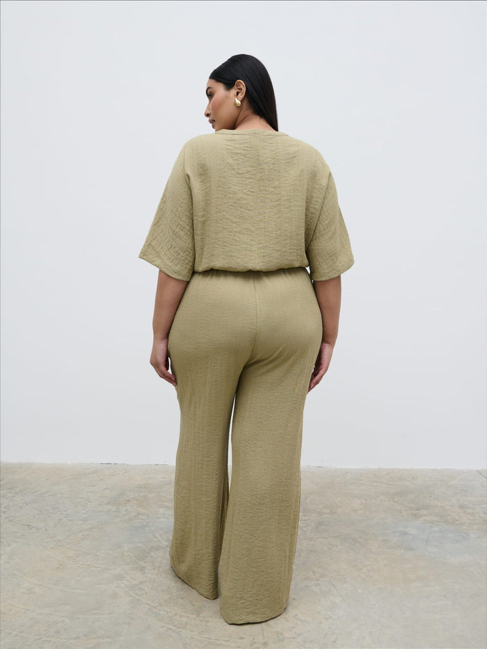 Souki Is 5'8" & Wears Size UK 18|Carey Easywear Jumpsuit Curve - Olive