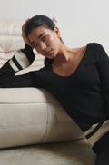 Bianca Is 5'9" & Wears Size UK XS|Cassie V Neck Contrast Knit Jumper - Black and Cream