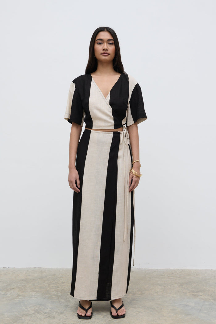 Candy Is 5'6" & Wears Size UK 8|Chaya Printed Wrap Top - Cream and Black