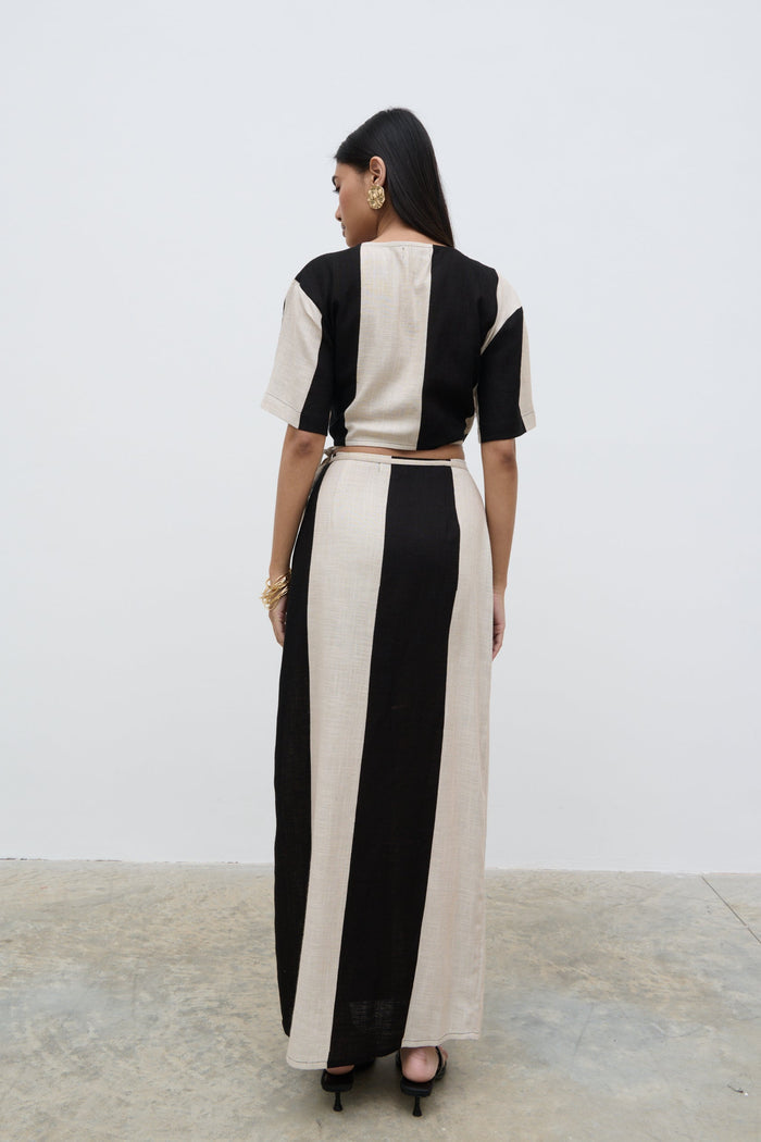 Candy Is 5'6" & Wears Size UK 8|Chaya Printed Wrap Top - Cream and Black