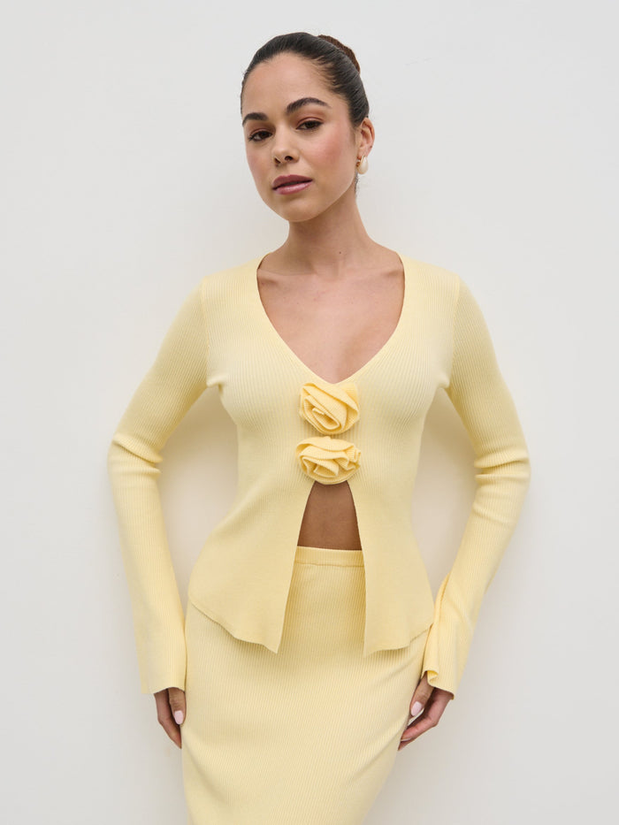 Elissa Is 5'8.5" & Wears Size UK S|Clemmie Rosette Knit Top - Pale Lemon