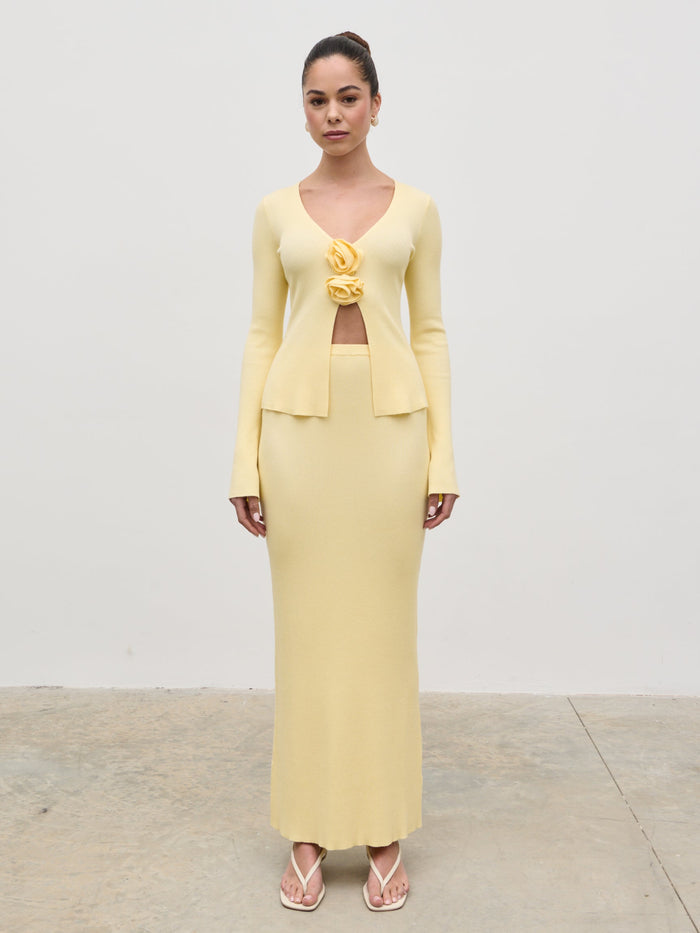 Elissa Is 5'8.5" & Wears Size UK S|Clemmie Rosette Knit Top - Pale Lemon