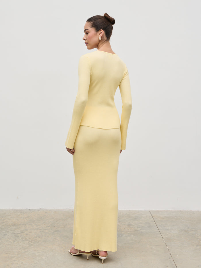 Elissa Is 5'8.5" & Wears Size UK S|Clemmie Rosette Knit Top - Pale Lemon