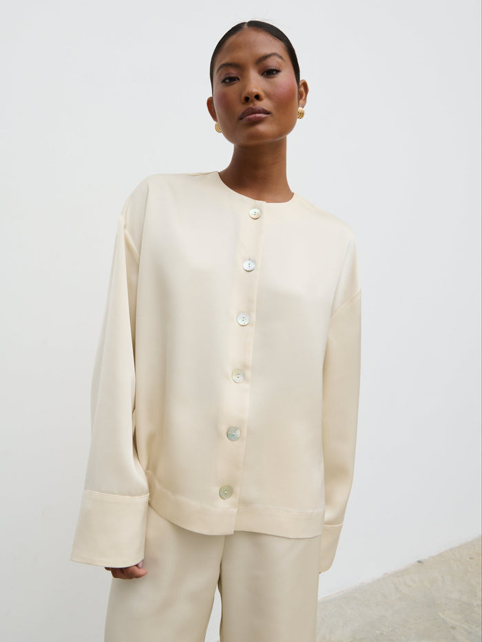 Elle Is 5'3" & Wears Size UK 6|Dua Satin Button Blouse - Oyster