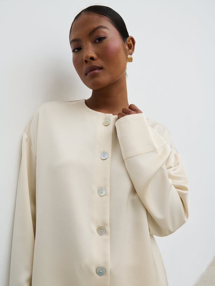 Elle Is 5'3" & Wears Size UK 6|Dua Satin Button Blouse - Oyster