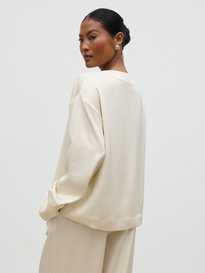 Elle Is 5'3" & Wears Size UK 6|Dua Satin Button Blouse - Oyster