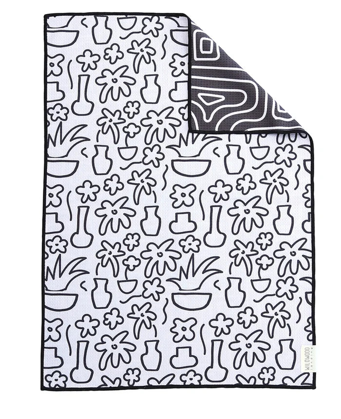 Echo Reversible Microfiber Hand Towel
