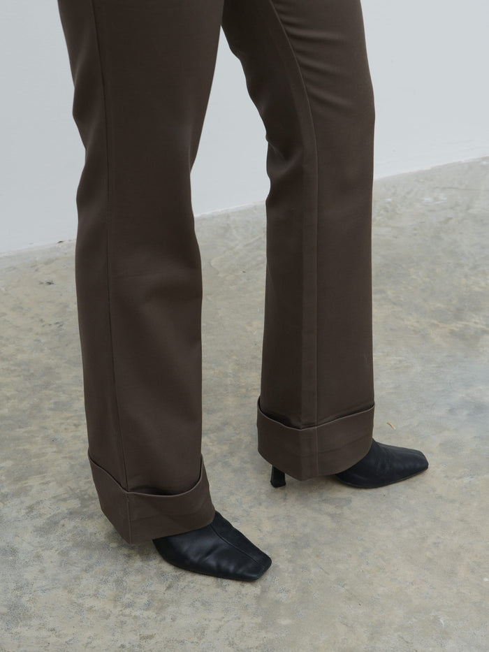 Candy Is 5'6" & Wears Size UK 8|Eddie Turn Up Trousers - Khaki Brown