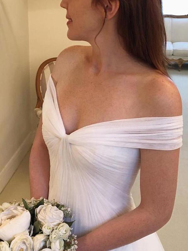 Elegant Pleated Off The Shoulder A-line Ciffon Wedding Dress, WD1106