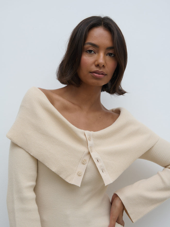 Nayha Is 5'9.5" & Wears Size UK S|Elora Bardot Button Front Knit Top - Oatmeal