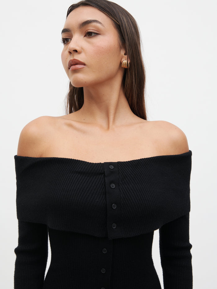 Lana is 5.9.5" & Wears Size UK S|Elora Bardot Knit Maxi Dress - Black