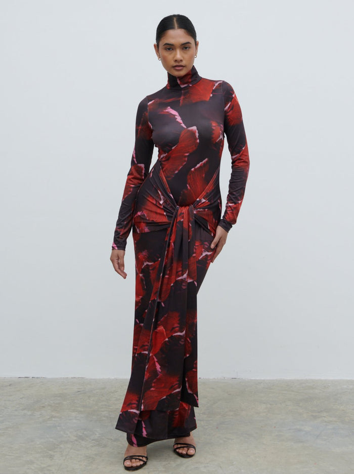 Candy Is 5'6" & Wears Size UK 8|Emmeline High Neck Jersey Maxi Dress - Print