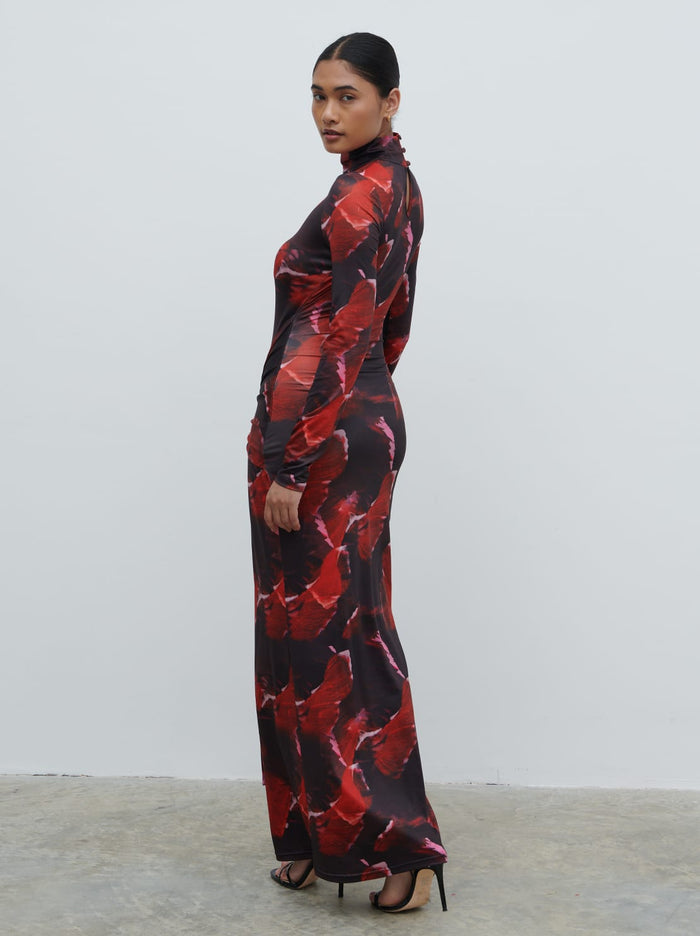 Candy Is 5'6" & Wears Size UK 8|Emmeline High Neck Jersey Maxi Dress - Print