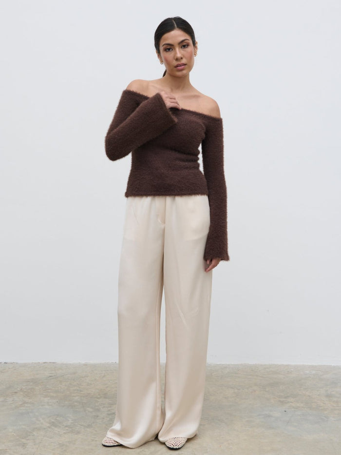 Anne Is 5'7.5" & Wears Size UK S|Erika Bardot Fluffy Knit Top - Chocolate