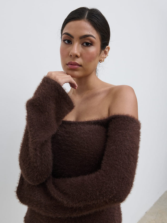Anne Is 5'7.5" & Wears Size UK S|Erika Bardot Fluffy Knit Top - Chocolate