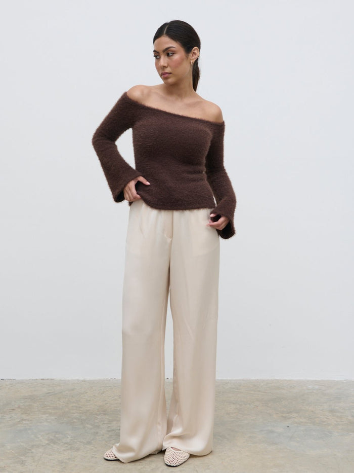 Anne Is 5'7.5" & Wears Size UK S|Erika Bardot Fluffy Knit Top - Chocolate