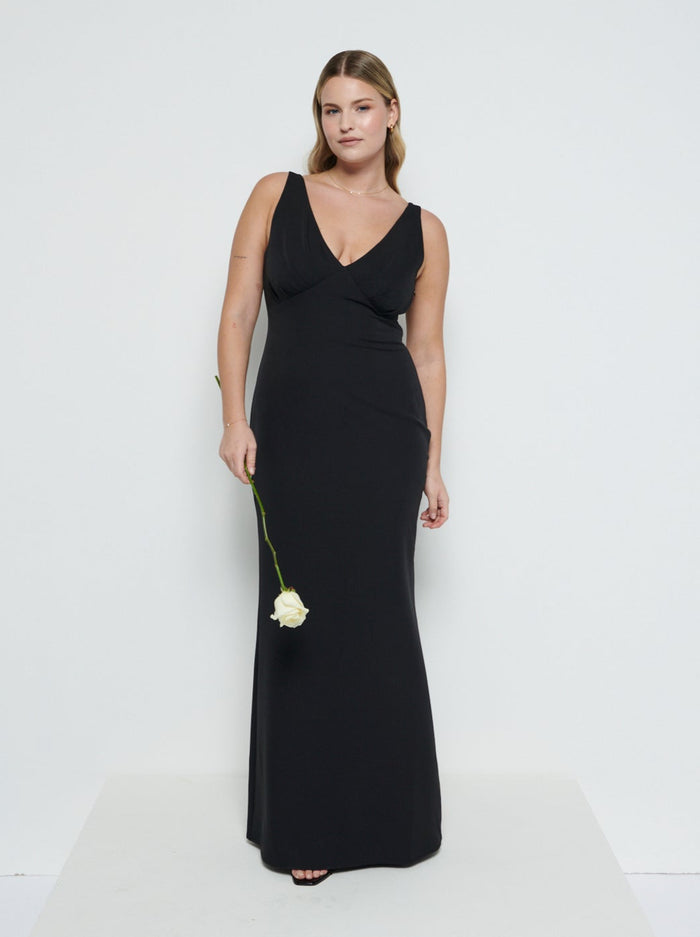 Theo Is 5'8.5" & Wears Size UK 12|Esmee Crepe Maxi Bridesmaid Dress - Black