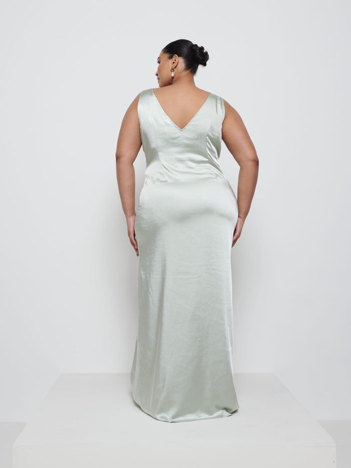Souki Is 5'8" & Wears Size UK 18|Esmee Wrap Maxi Bridesmaid Dress Curve - Sage
