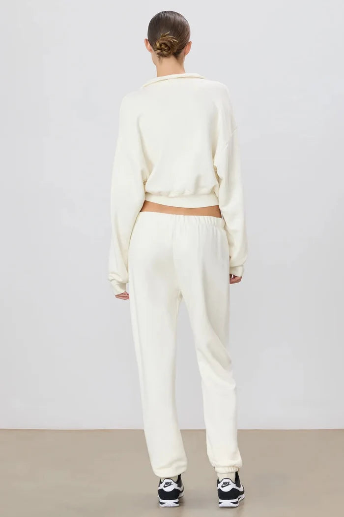 Éterne - Cream Classic Sweatpant - Kalifornia Jean Bar