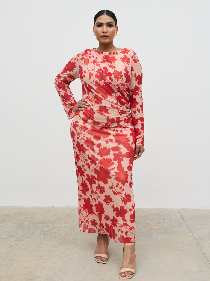Souki Is 5'8" & Wears Size UK 18|Ethel Long Sleeve Jersey Midaxi Dress Curve - Red Floral